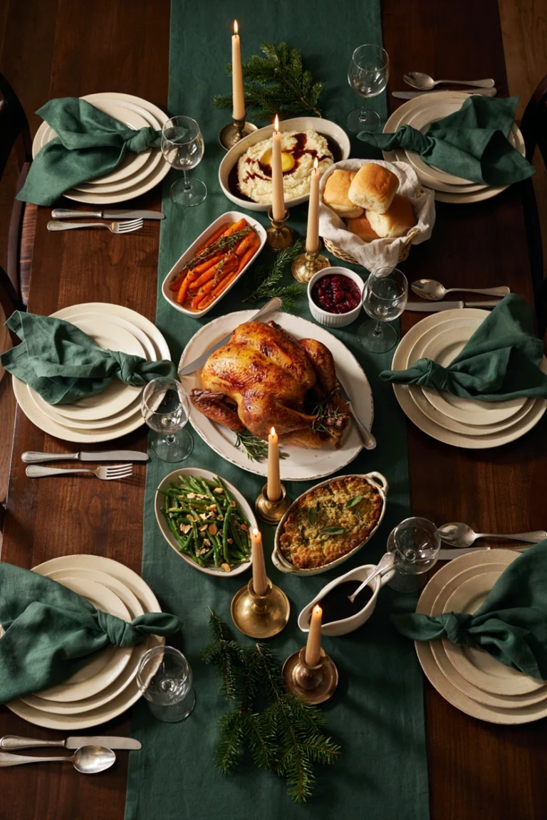 15 Traditional Christmas Dinner Ideas Guests Will Ask You to Repeat Every Year
